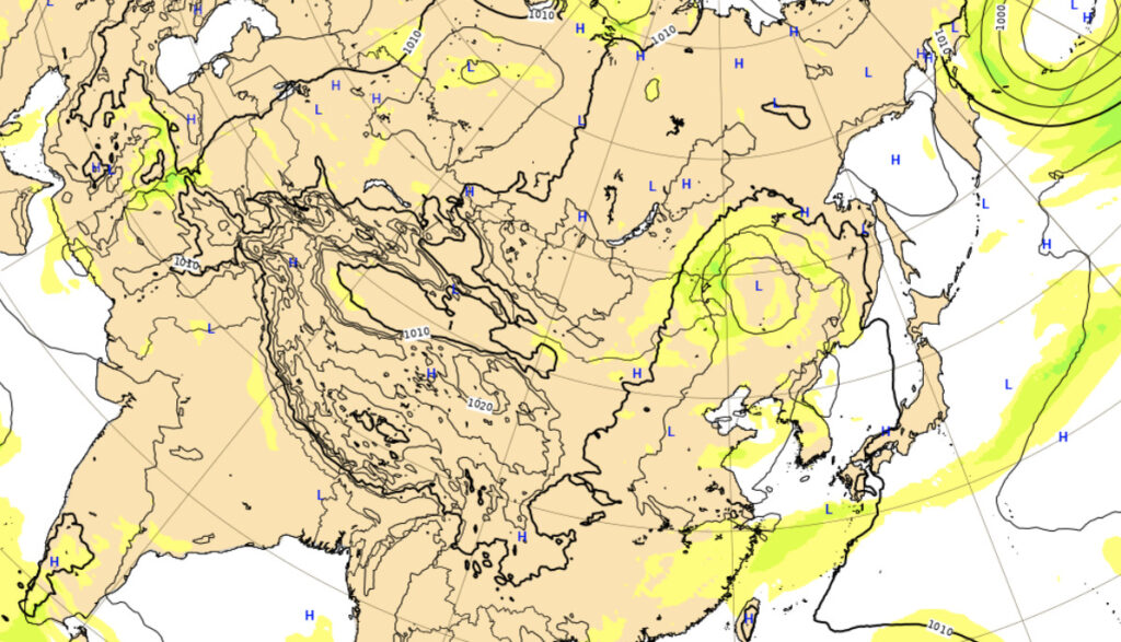 ヨーロッパ中期予報センターによる台風3号の予想天気図3