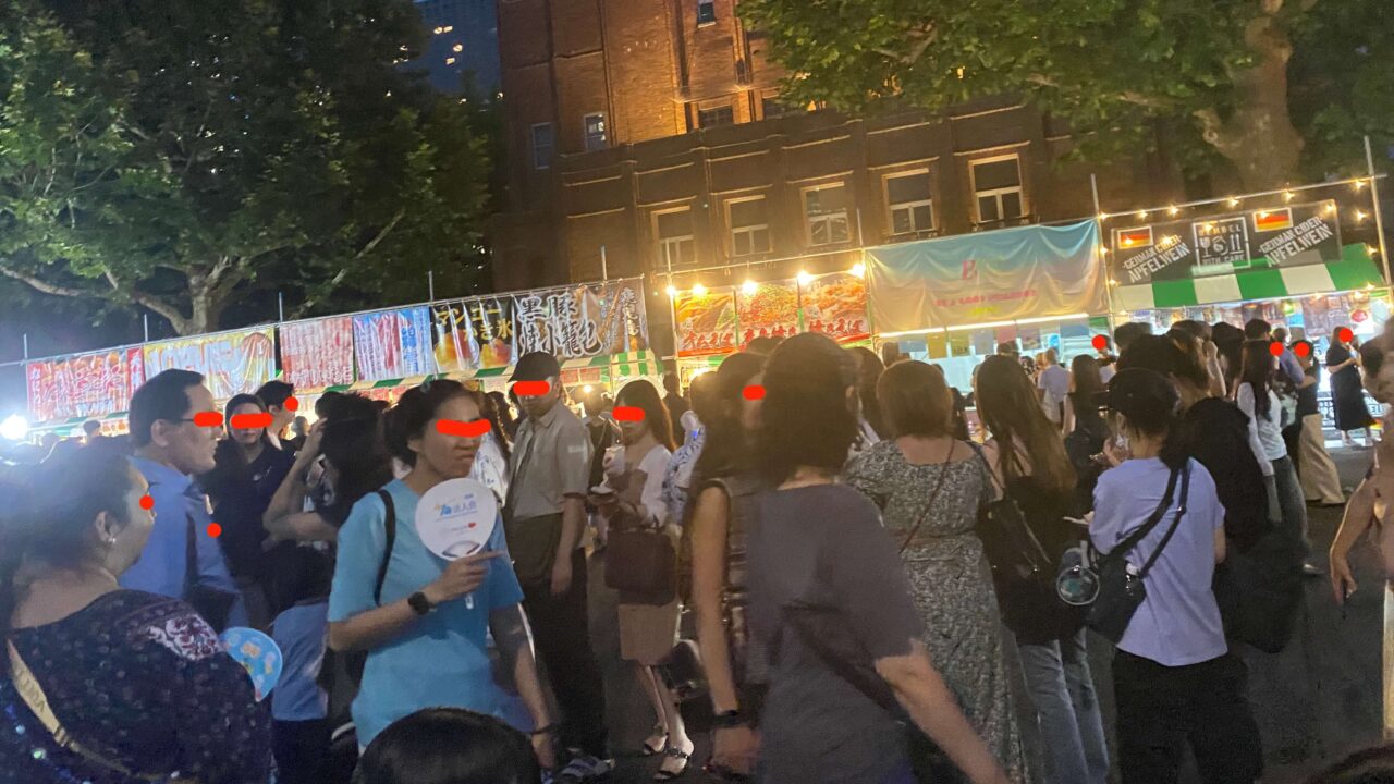 日比谷公園盆踊り大会の混雑状況の画像