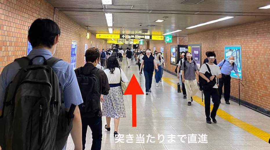 都営新宿線「新宿三丁目駅」からシアターミラノ座までの順路画像