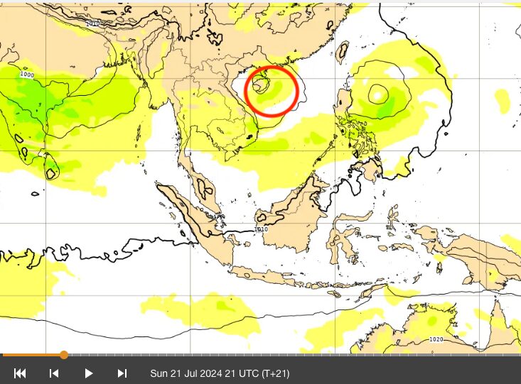 台風4号ヨーロッパの予想図