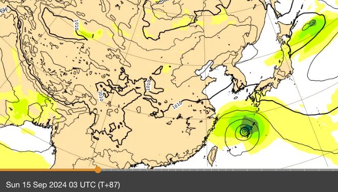 ヨーロッパECMWFの予想図（台風13号）