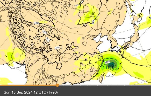 ヨーロッパECMWFの予想図（台風13号）